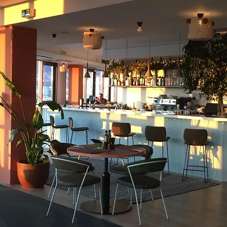 Wn Lab - Including Breakfast And Parking 호텔 4*